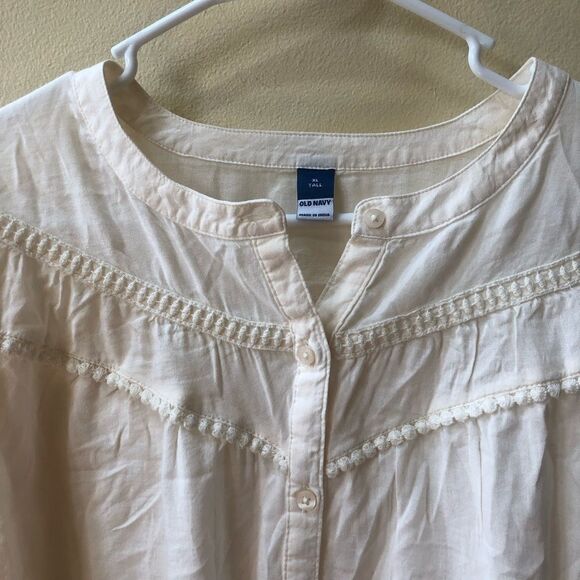 Old Navy Oversized Crochet Pop Pom Dolman Sleeve Blouse - Picture 4 of 8